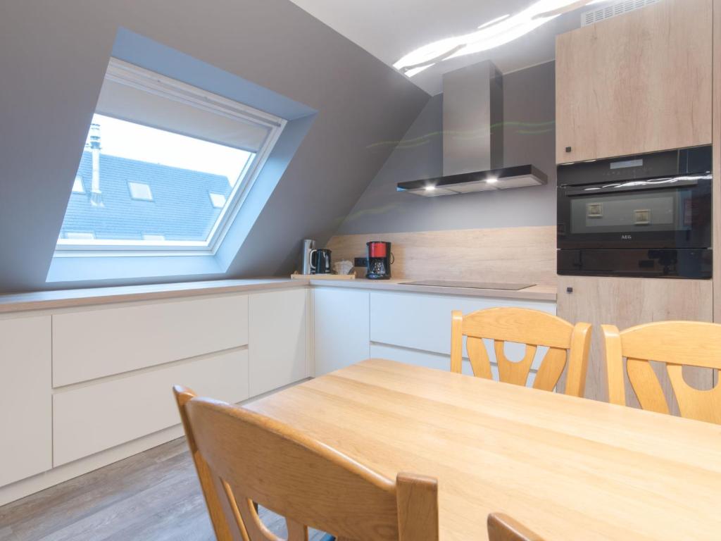 Kuchyň nebo kuchyňský kout v ubytování Apartment Tussen water en wind by Interhome