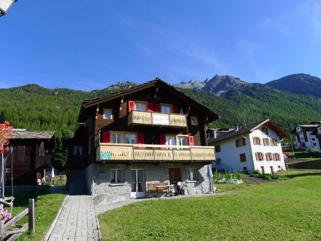Nespecifikovaný výhled na hory nebo výhled na hory při pohledu z apartmánu