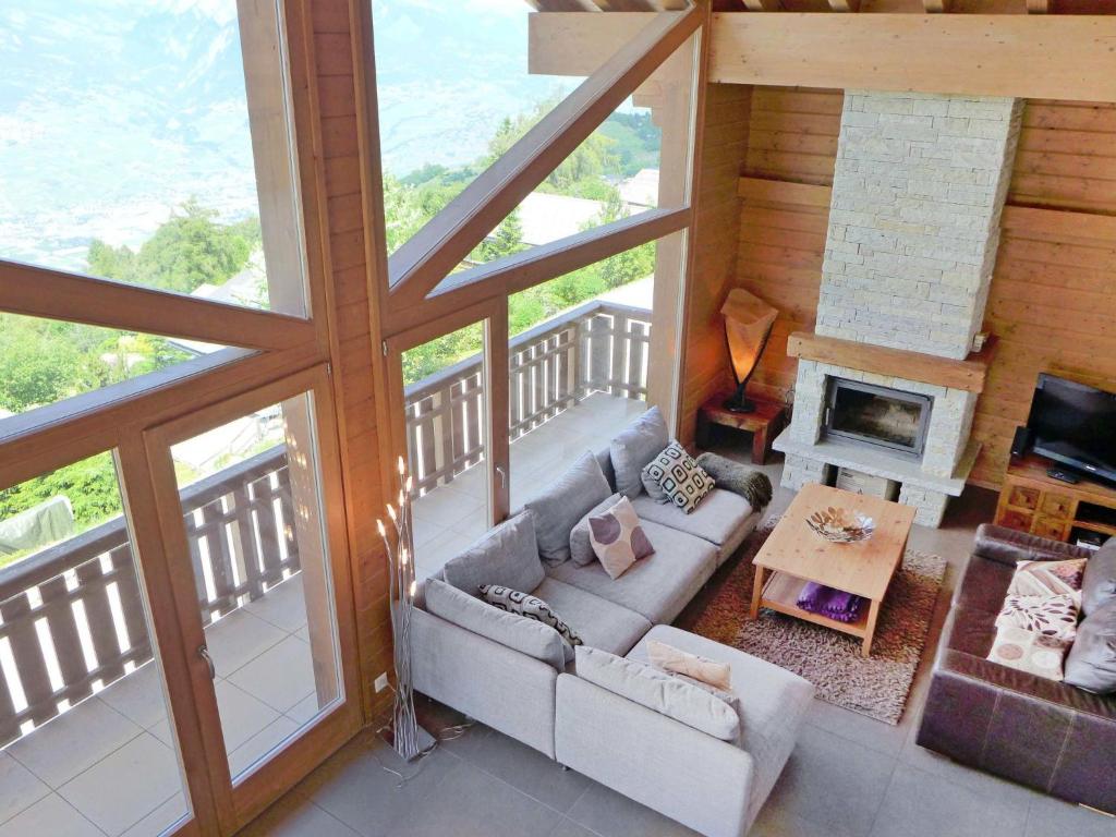 Balkón nebo terasa v ubytování Chalet La Truffe-1 by Interhome