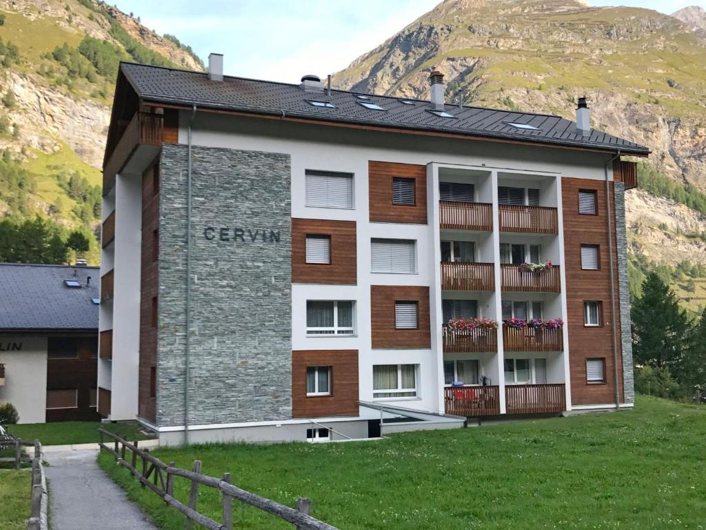 Nespecifikovaný výhled na hory nebo výhled na hory při pohledu z apartmánu