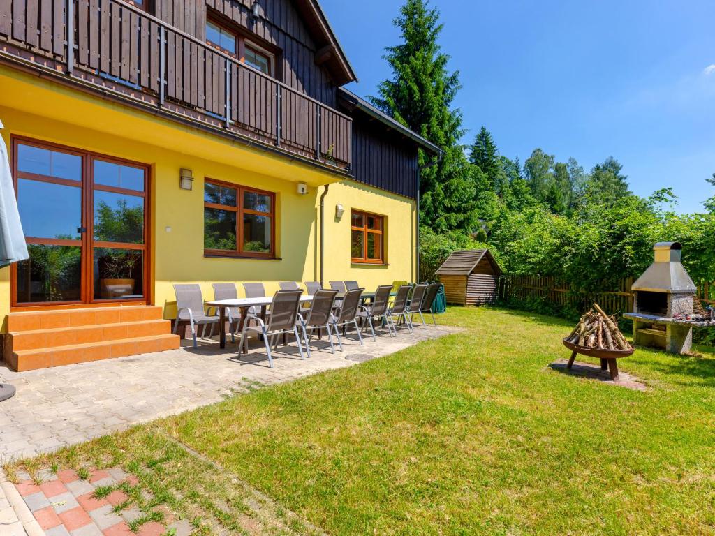 Zahrada ubytování Holiday Home Albrechtice by Interhome