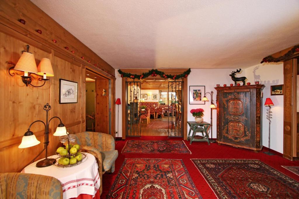 Posezení v ubytování Hotel Enzian & Apartmenthotel Johannes