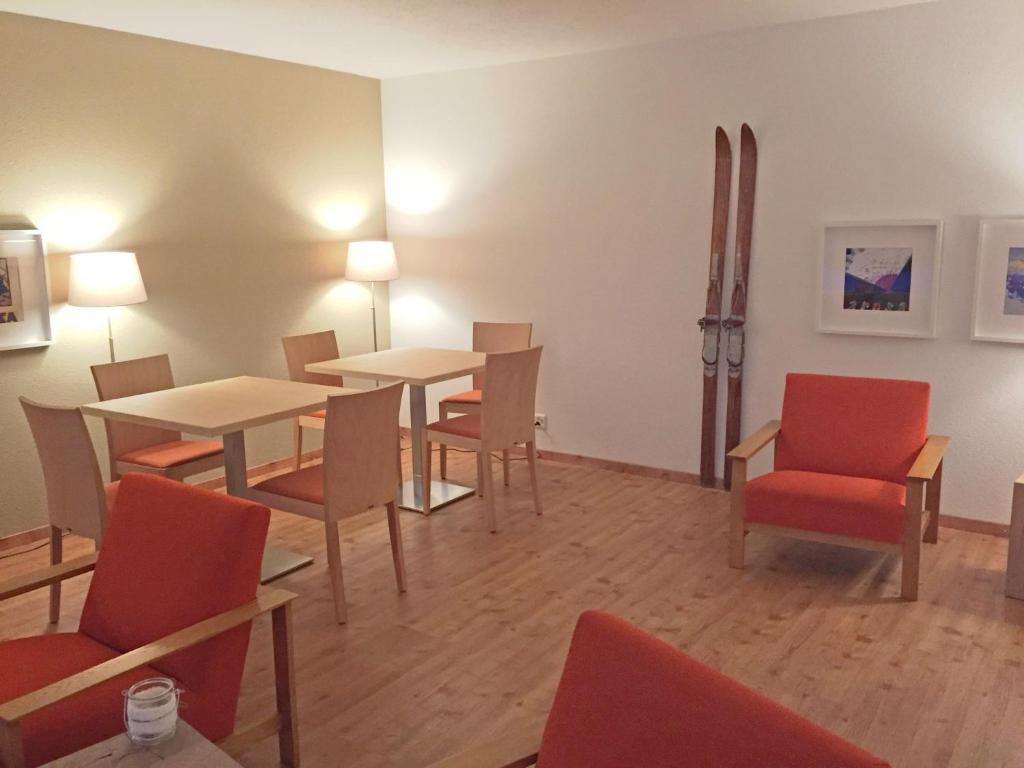 Posezení v ubytování Apartment Promenade - Utoring-92 by Interhome