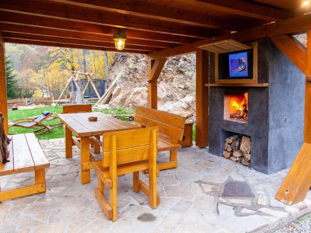 Fotografie z fotogalerie ubytování Chalet Mrklov by Interhome v destinaci Mrklov