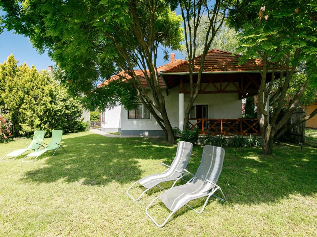 Ogród w obiekcie Holiday Home Marian by Interhome