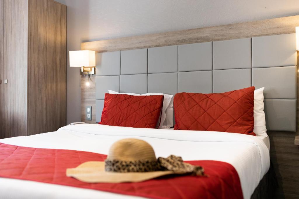 Postel nebo postele na pokoji v ubytování Hotel Regina & Spa