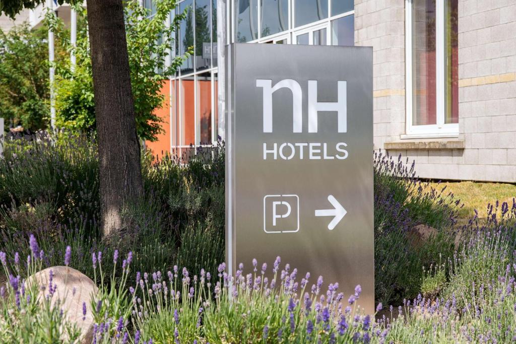 Certifikát, hodnocení, plakát nebo jiný dokument vystavený v ubytování NH Leipzig Messe