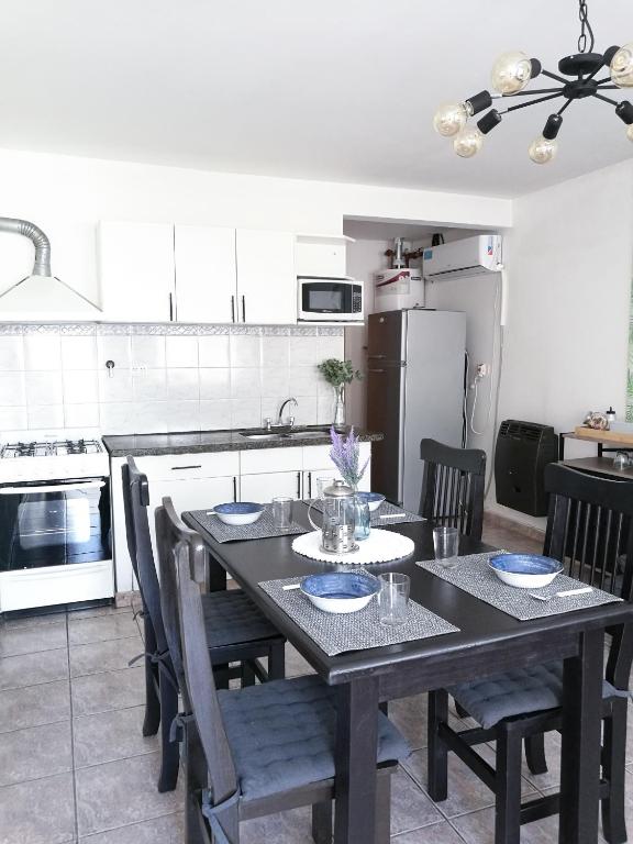 DEPARTAMENTOS Las Araucarias- 2 a 5 personas con estacionamiento - Appartement Met één Slaapkamer