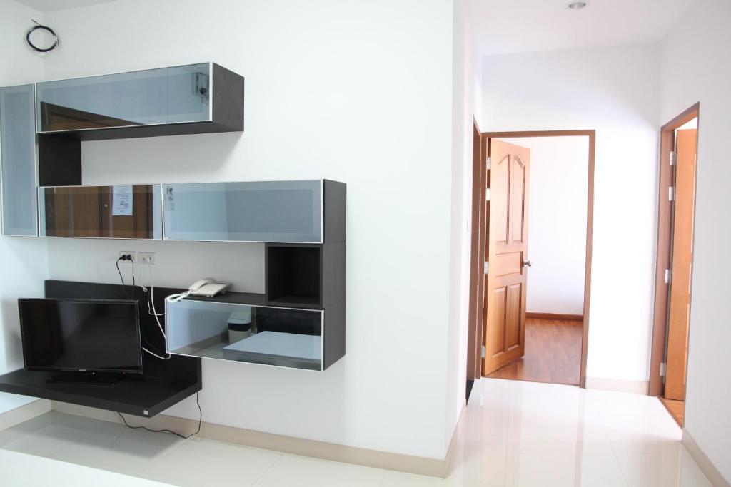 V-twin Donjan Service Apartment - Resim 25