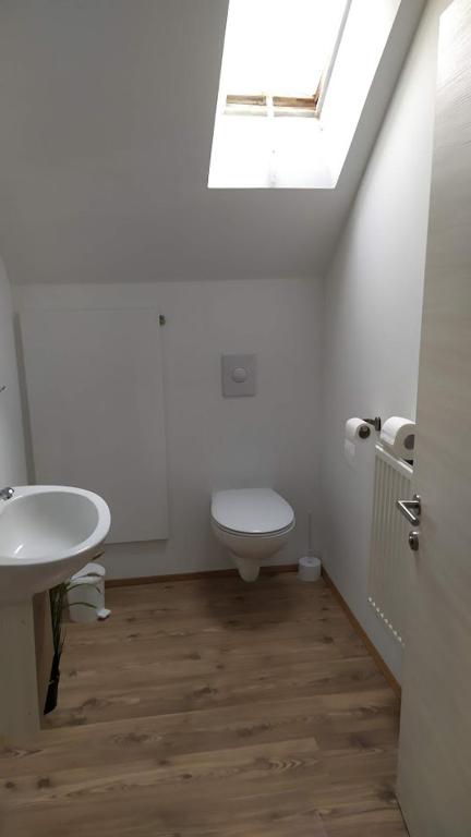 Koupelna v ubytování Guesthouse Hateigi 2
