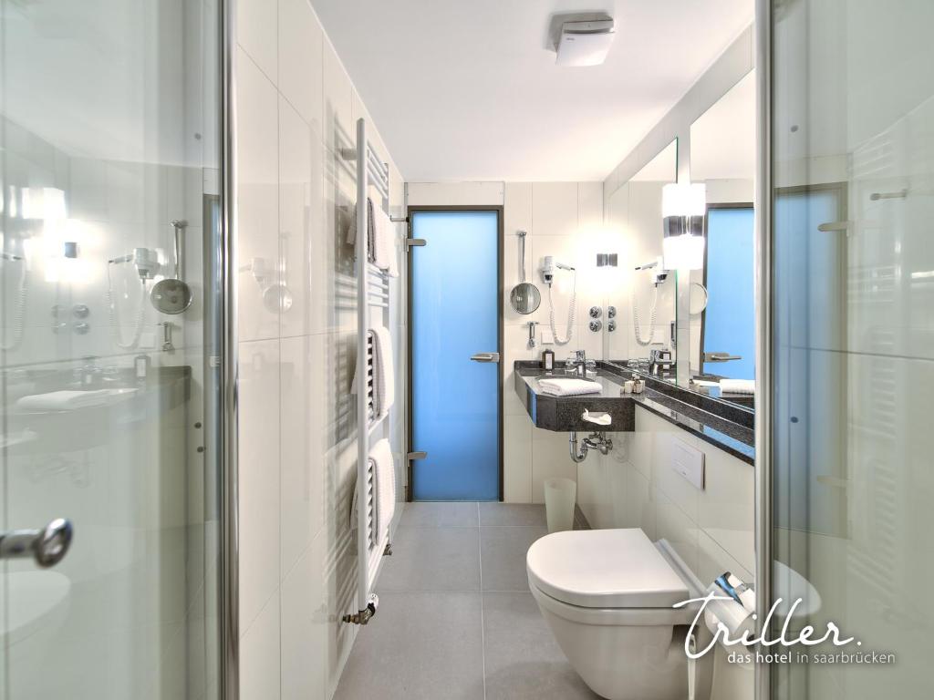 Koupelna v ubytování Hotel Am Triller - Hotel & Serviced Apartments