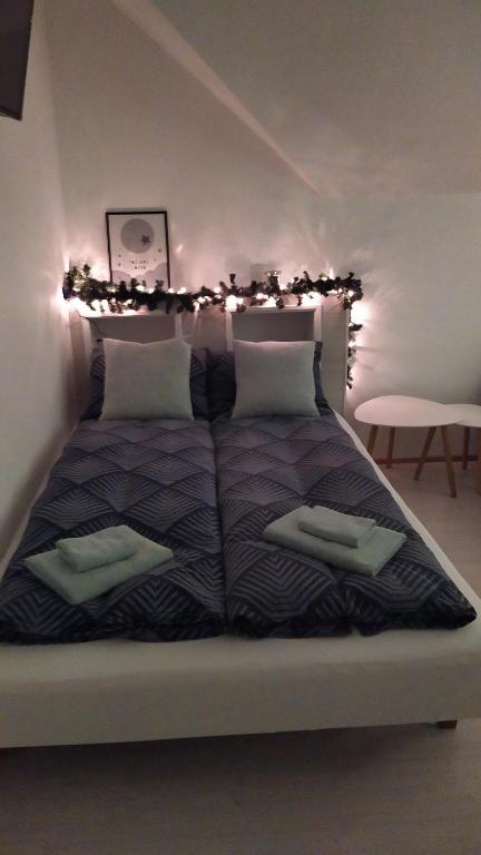Postel nebo postele na pokoji v ubytování Guesthouse Hateigi 2