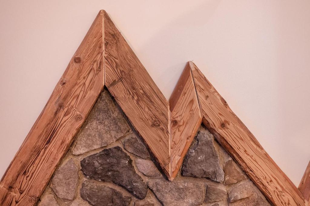 Nidaris - Luxury Private Spa Suites - 19