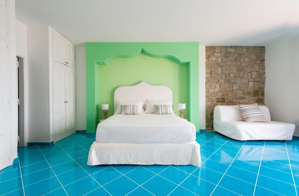 A bed or beds in a room at Villa Buon Gesu'