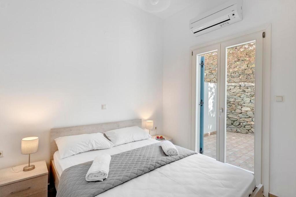 Postel nebo postele na pokoji v ubytování Waterview Apartments