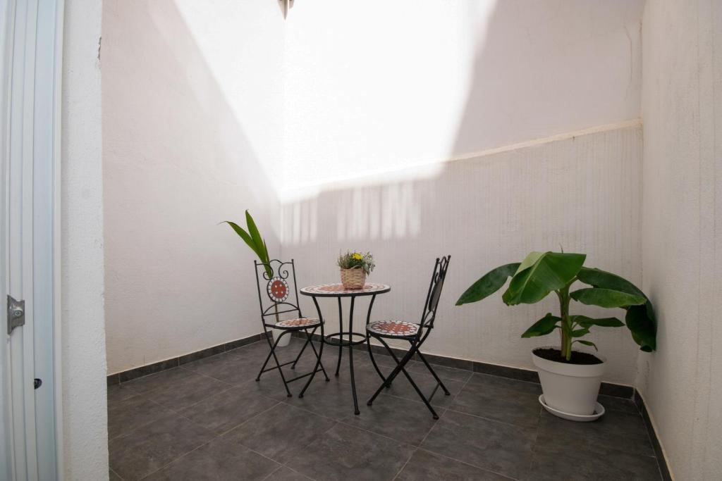 Apartahotel Casa Batito - Apartment With Terrace