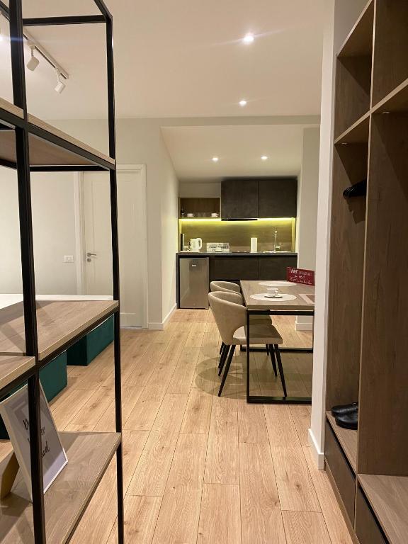 Kuchyň nebo kuchyňský kout v ubytování Living Studio Apartments