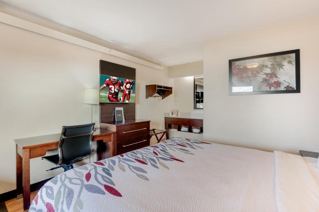 Super 8 by Wyndham Deerfield - Northbrook - King Room - Niet -roken