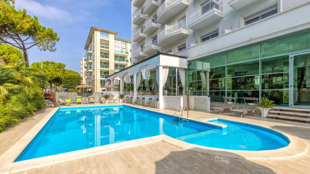 Bazén v ubytování Hotel Continental nebo v jeho okolí