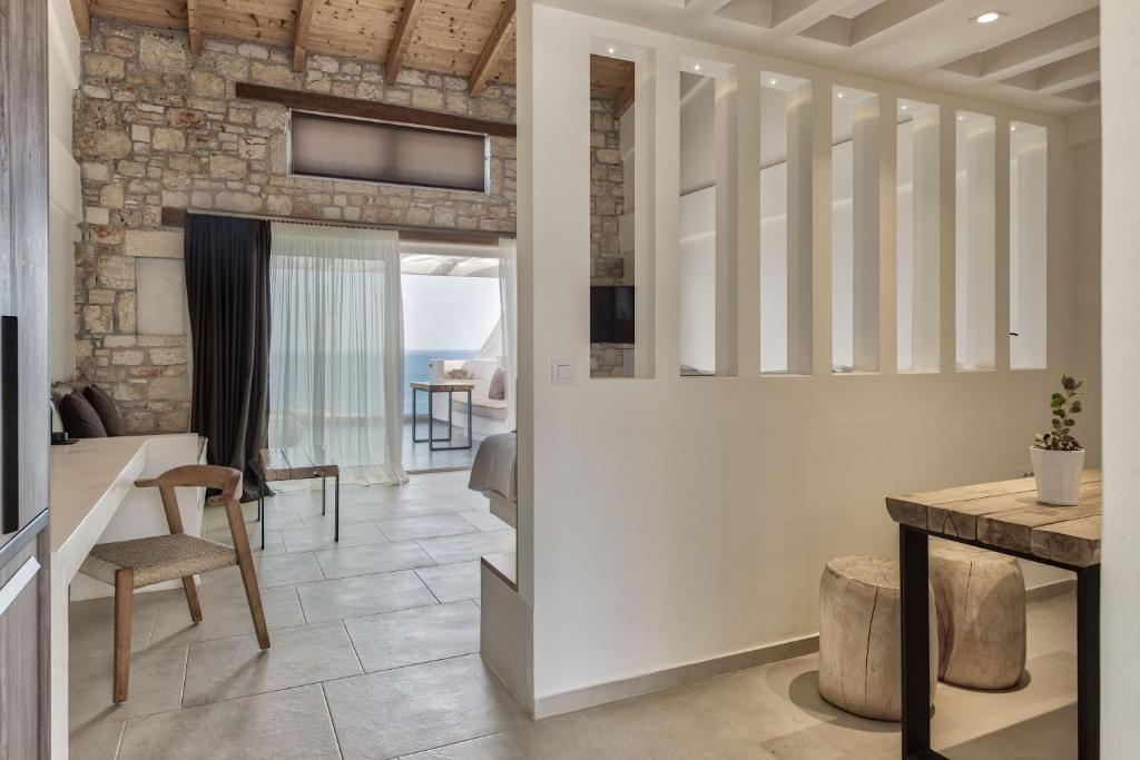 Aliv stone suites & spa photo