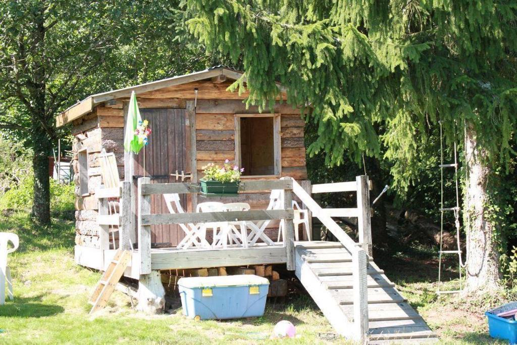 Les Pervenches - Two-Bedroom Holiday Home