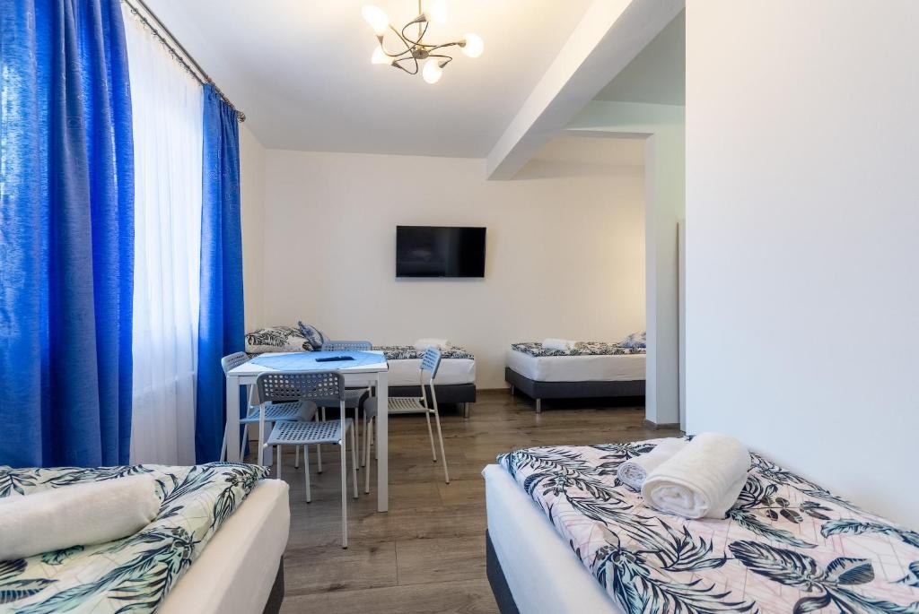 Pokoje Pod Brzózką - Quadruple Room With Private Bathroom
