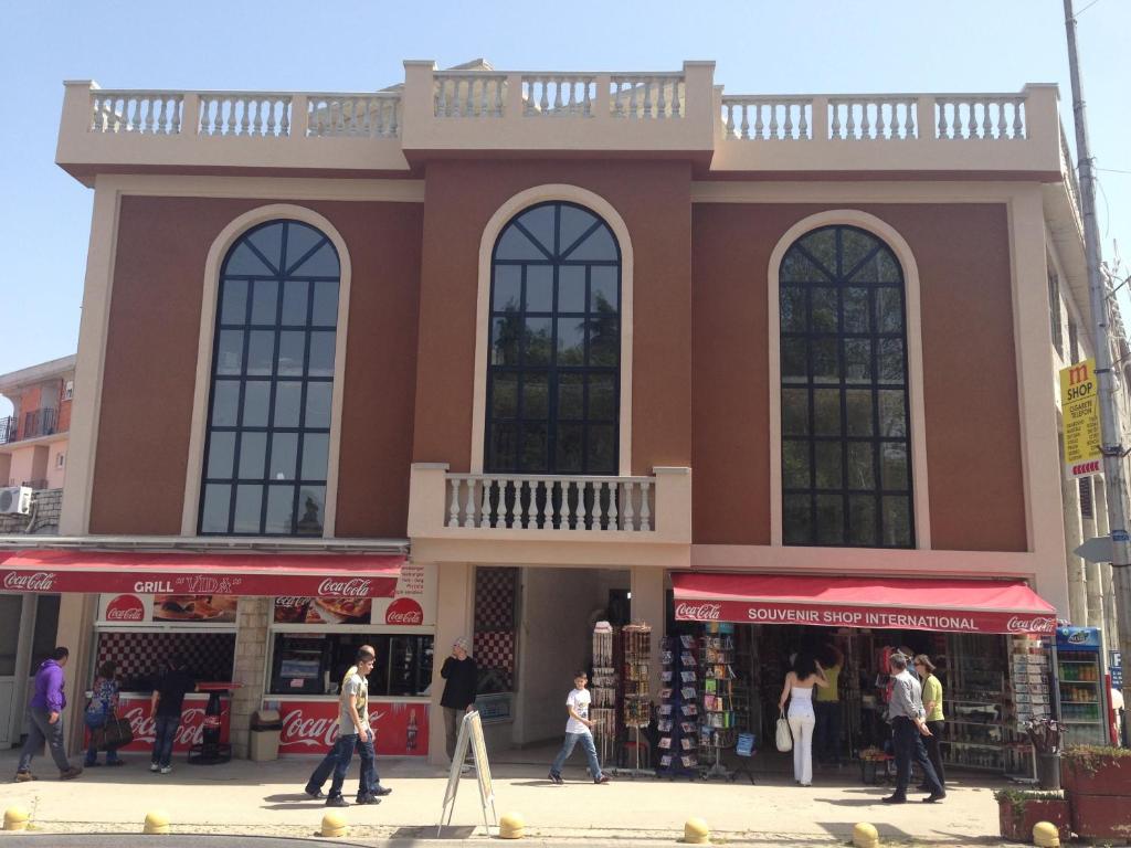 Hotel International - отзывы и видео