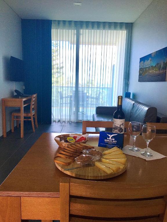 Jídlo v aparthotelu nebo okolí