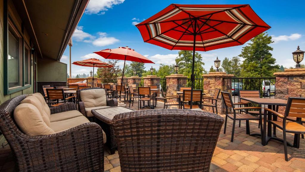 Best Western Plus Tree House photo