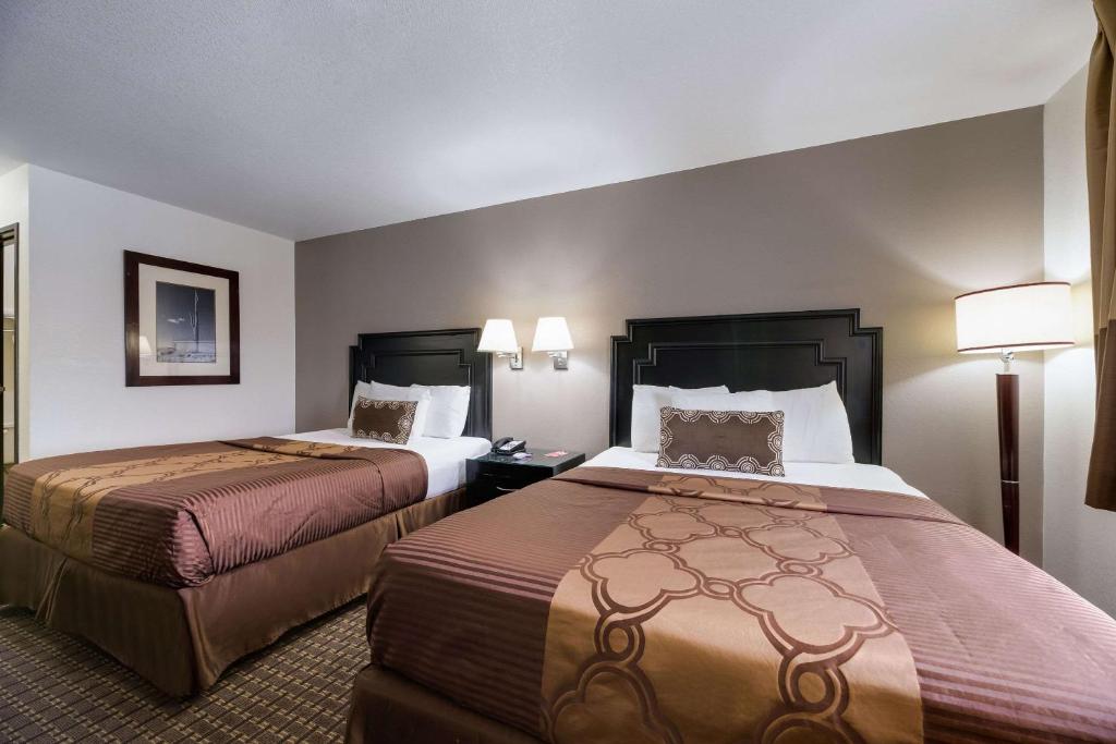 Postel nebo postele na pokoji v ubytování Econo Lodge Inn & Suites Williams - Grand Canyon Area