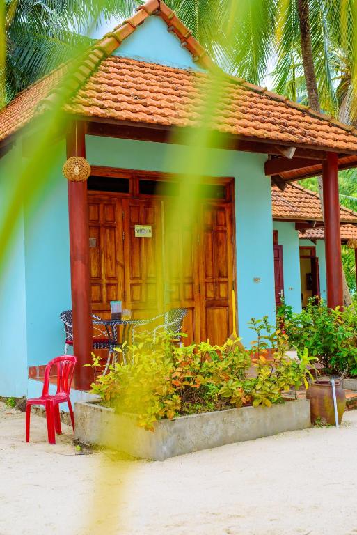 Kiki Coconut Beach Resort - 15