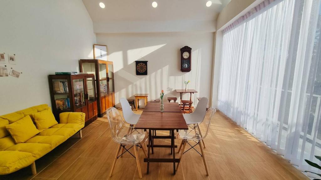 Bloomin' Moon hostel & cafe, Chiang Mai Old Town - 8