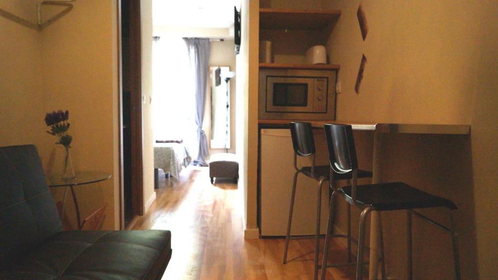Kuchyňa alebo kuchynka v ubytovaní Good-Home Paseo de Gracia