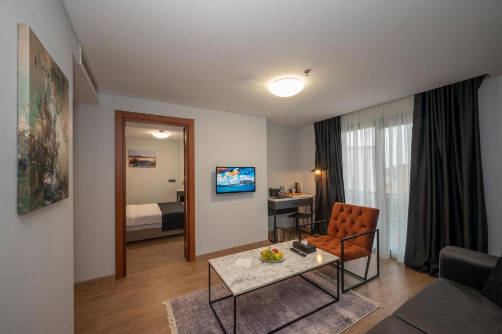 KA Hotel & Suites - 3