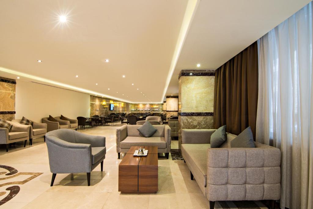 Posezení v ubytování Ebreez Hotel