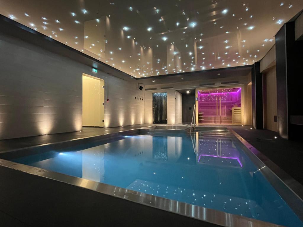 L' Hôtel & Spa Ribeauville-proche Colmar & Haut Koenigsbourg – photo 17