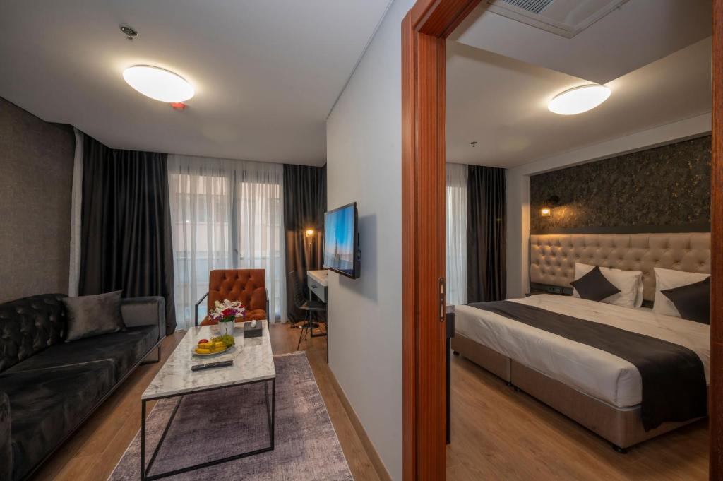 KA Hotel & Suites - 15