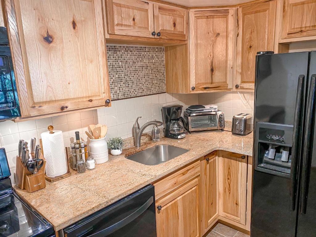 Ski-N Ski-out Luxury Condo with Pools and Hot tub, Snowshoe – Updated 2022  Prices