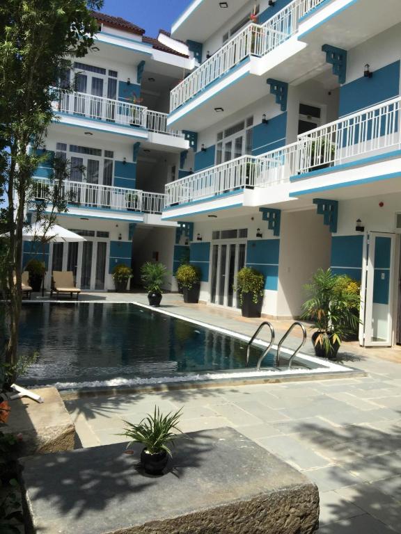 Bazén v ubytování Lucky Leaf Hoian Villa nebo v jeho okolí