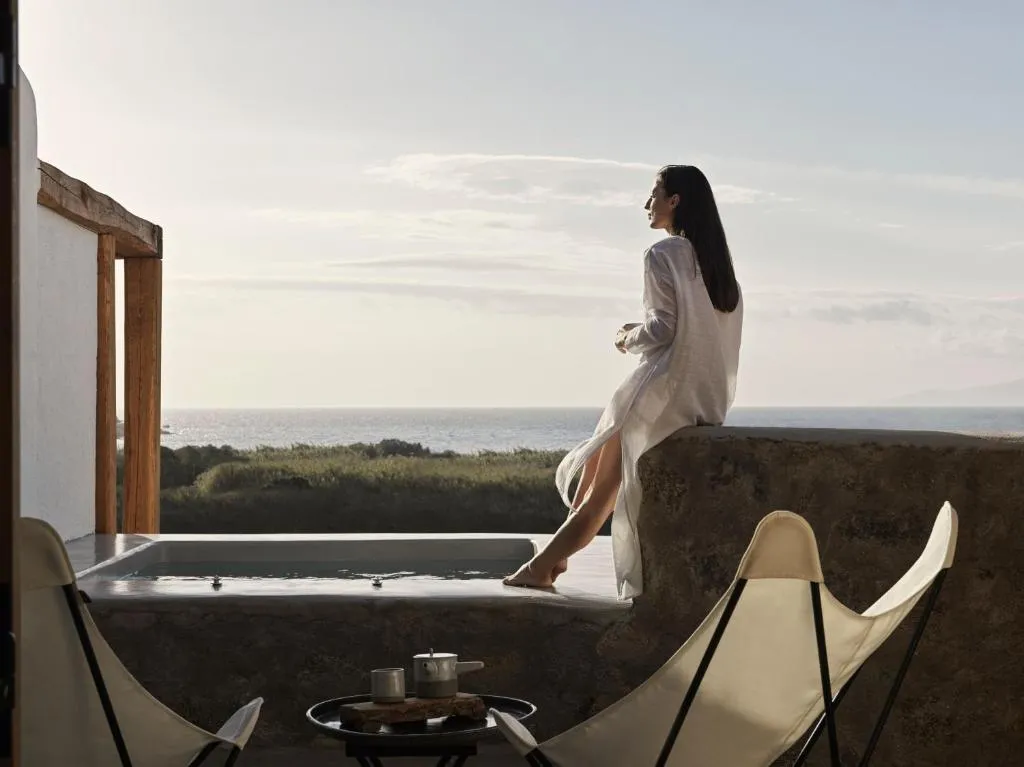 Honeymoon Suite Sea View with Jacuzzi