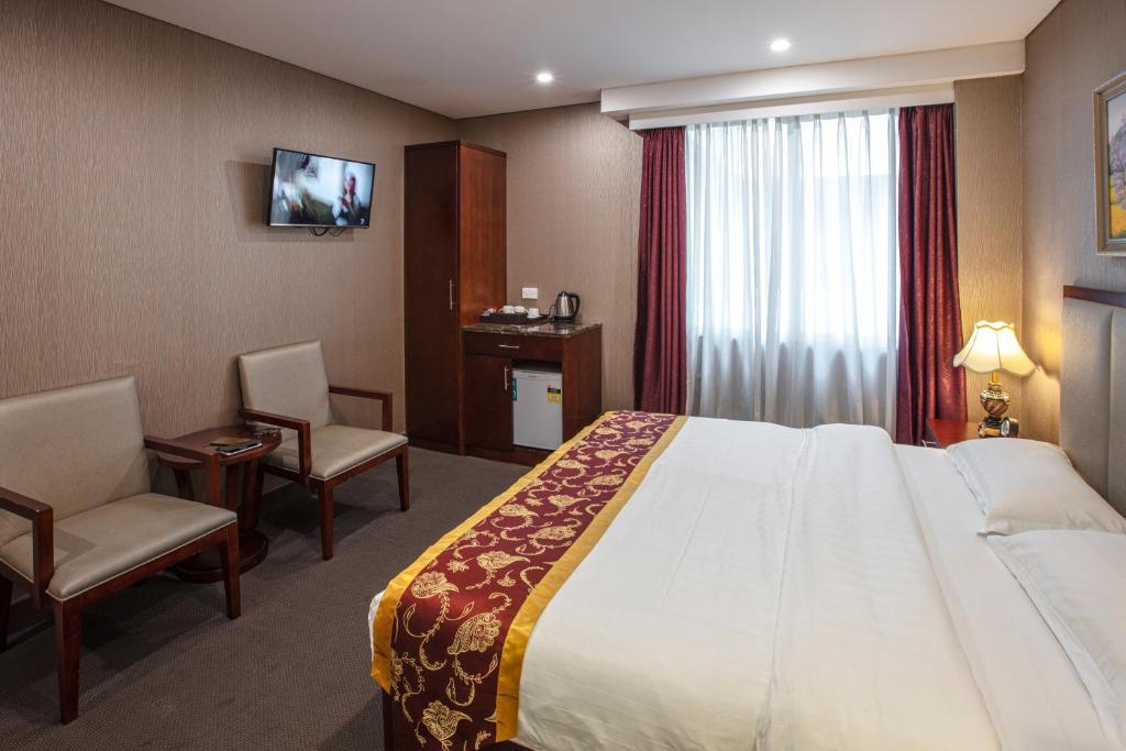Megaboom City Hotel - 中庭国王室