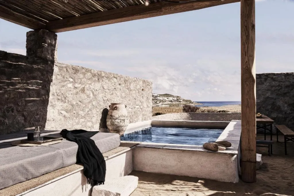 Nomad Two-Bedroom Suite Sea View with Private Pool