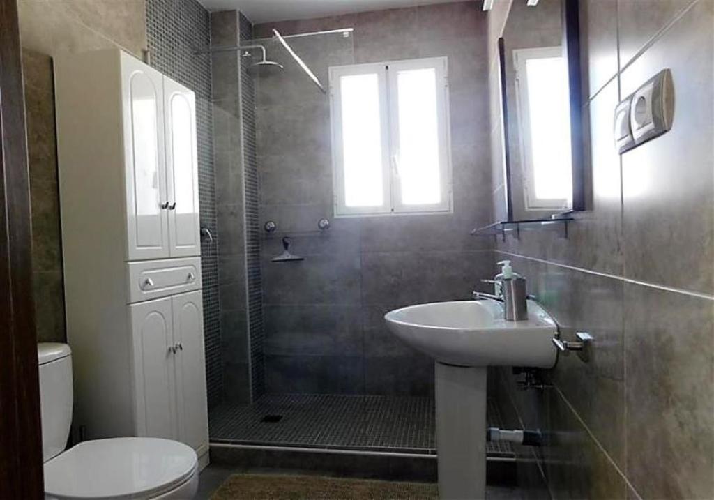 Koupelna v ubytování Villa Luxueuse HIVA OA à 3 min à pied de la plage