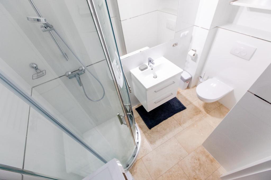 Łazienka w obiekcie Resort Apartamenty Klifowa Rewal 71