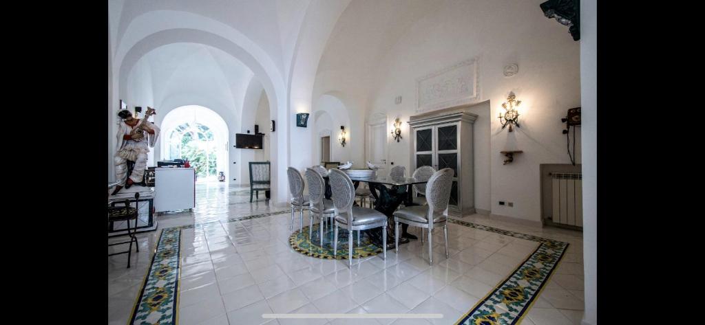 Restaurace v ubytování Villacore Capri