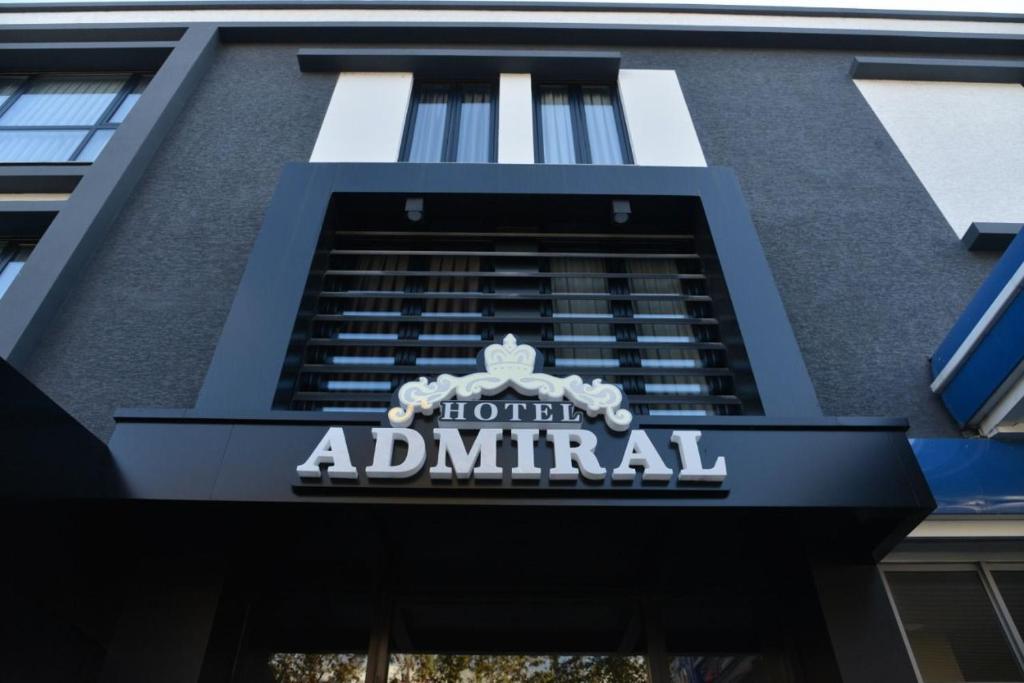 Admiral Hotel - Image 6