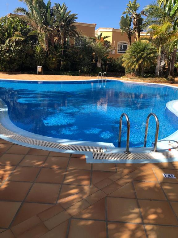The swimming pool at or close to 39 El Sultan, Calle el Roque