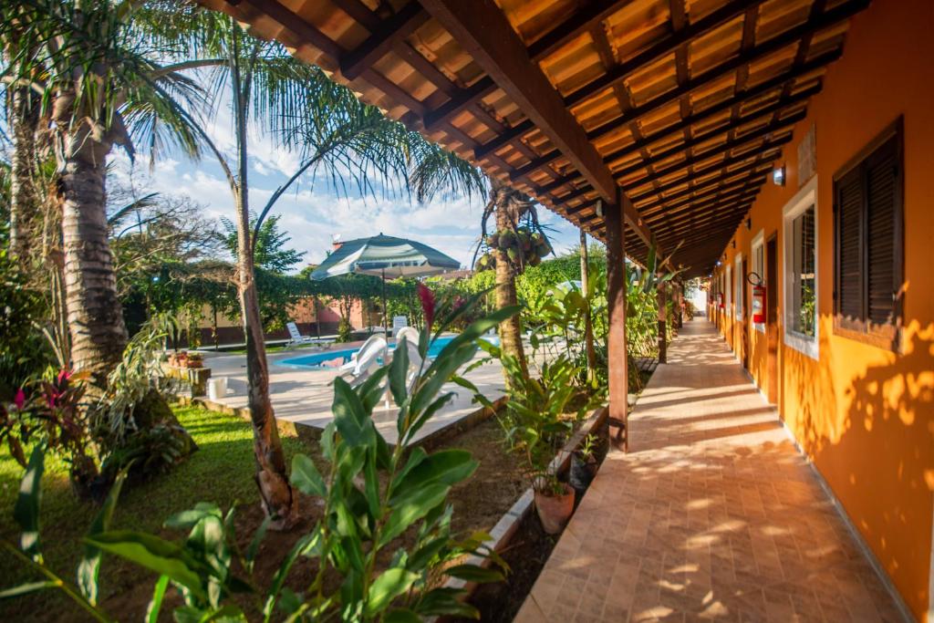 Bazén v ubytování Pousada Quatro Estações Paraty nebo v jeho okolí