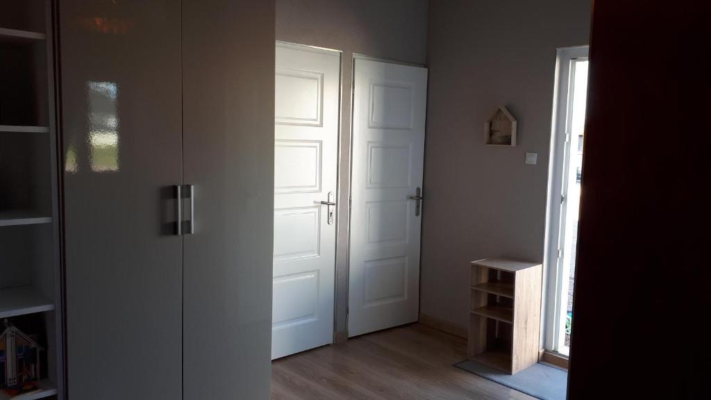 Logement Privatif à 5min du lac de Rille - Habitación Doble Con Baño Privado