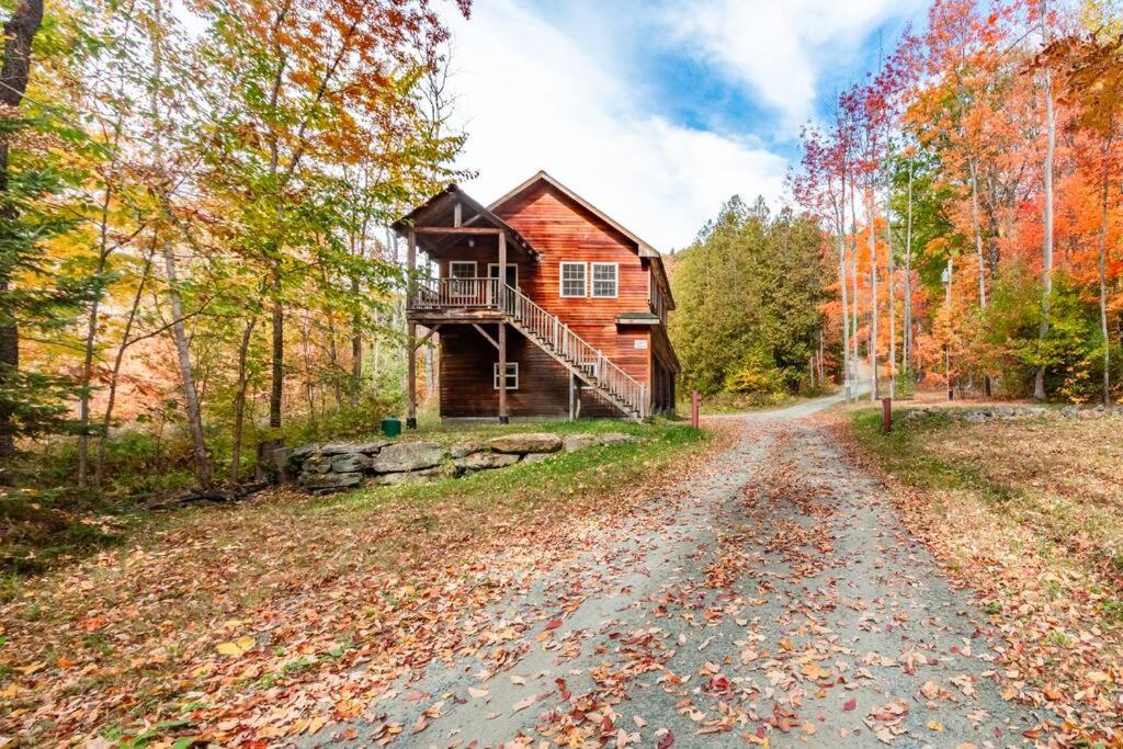 Cozy Cabin on 25 acres in the Great North Woods